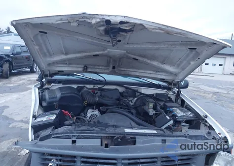 1996 Chevrolet Gmt-400 C1500 z USA, uszkodzony, nr VIN 1GCEC14W1TZ229773